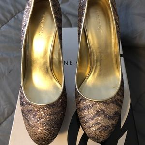 Nine West glittery heel with tiger stripe size 9